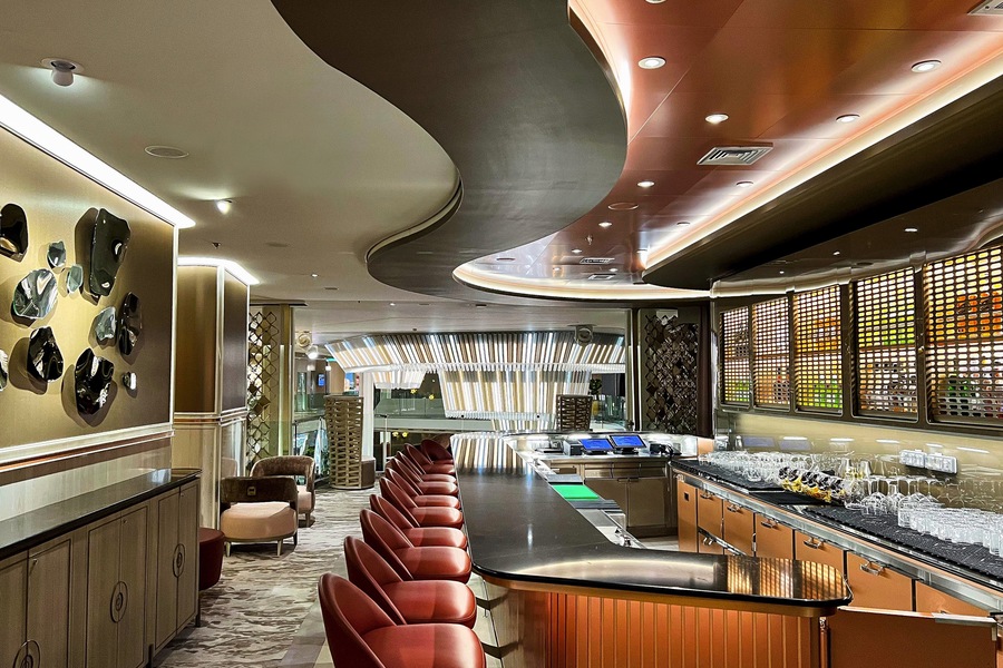 Celebrity Cruises, Celebrity Beyond, World Class Bar 1 ©CEL.jpg